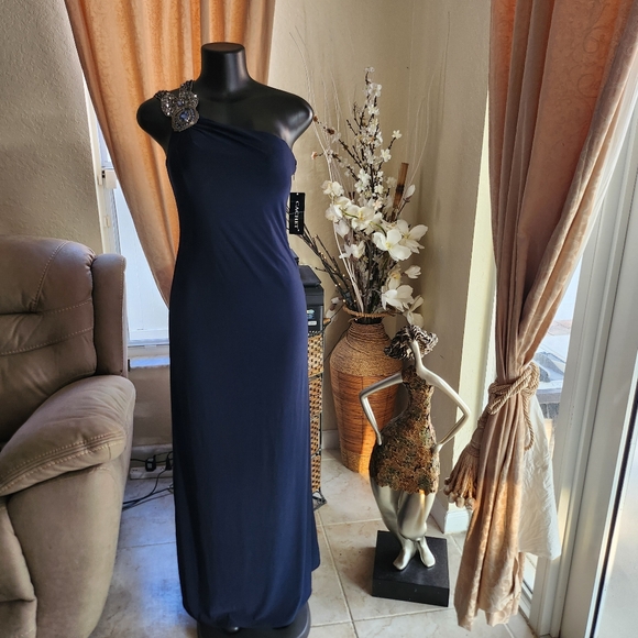 Cachet Dresses & Skirts - Cachet dress size 4 NEW